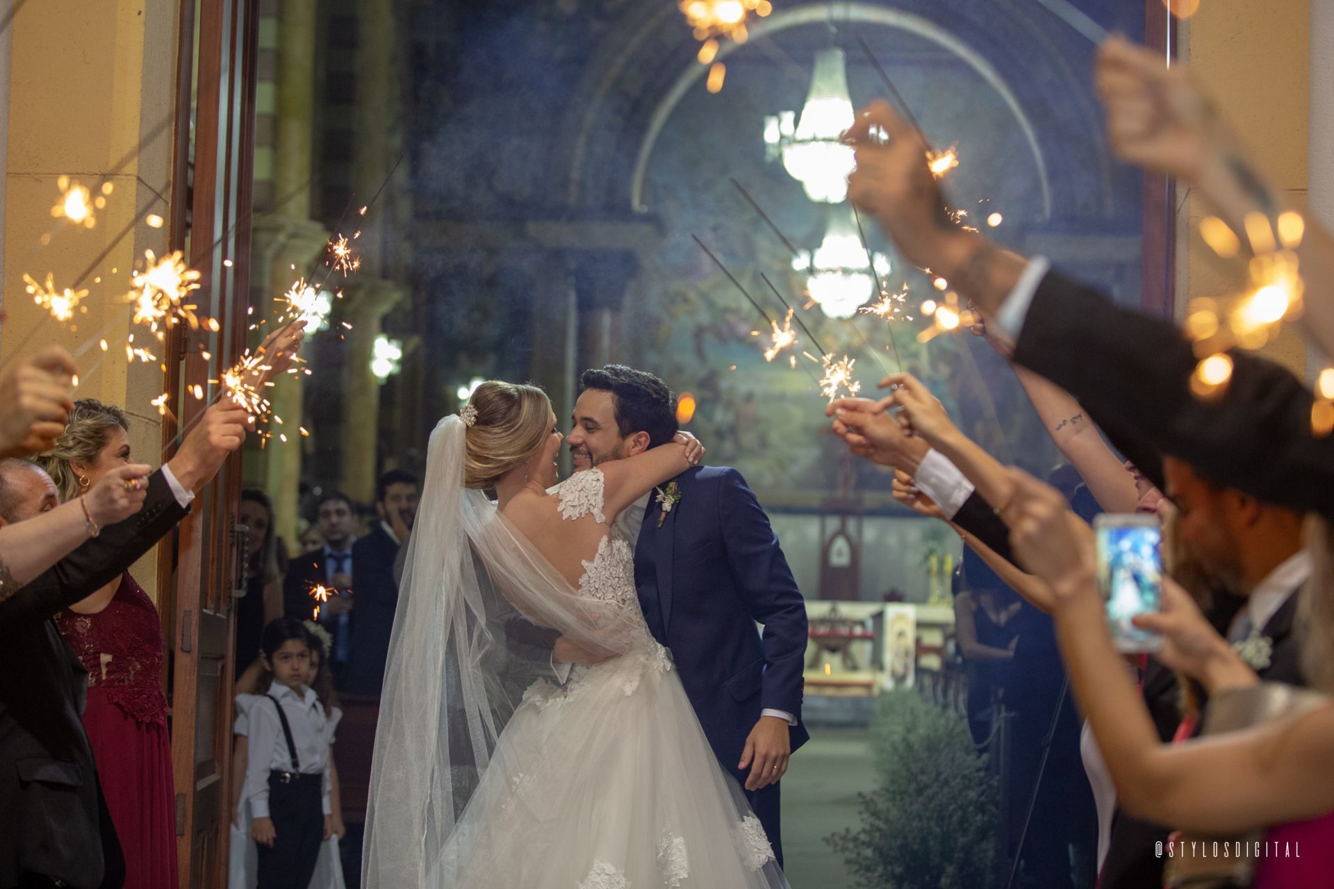 Foto Sangue, suor e uma festa de casamento Foto Sangue, suor e uma festa de casamento - Imagem 66