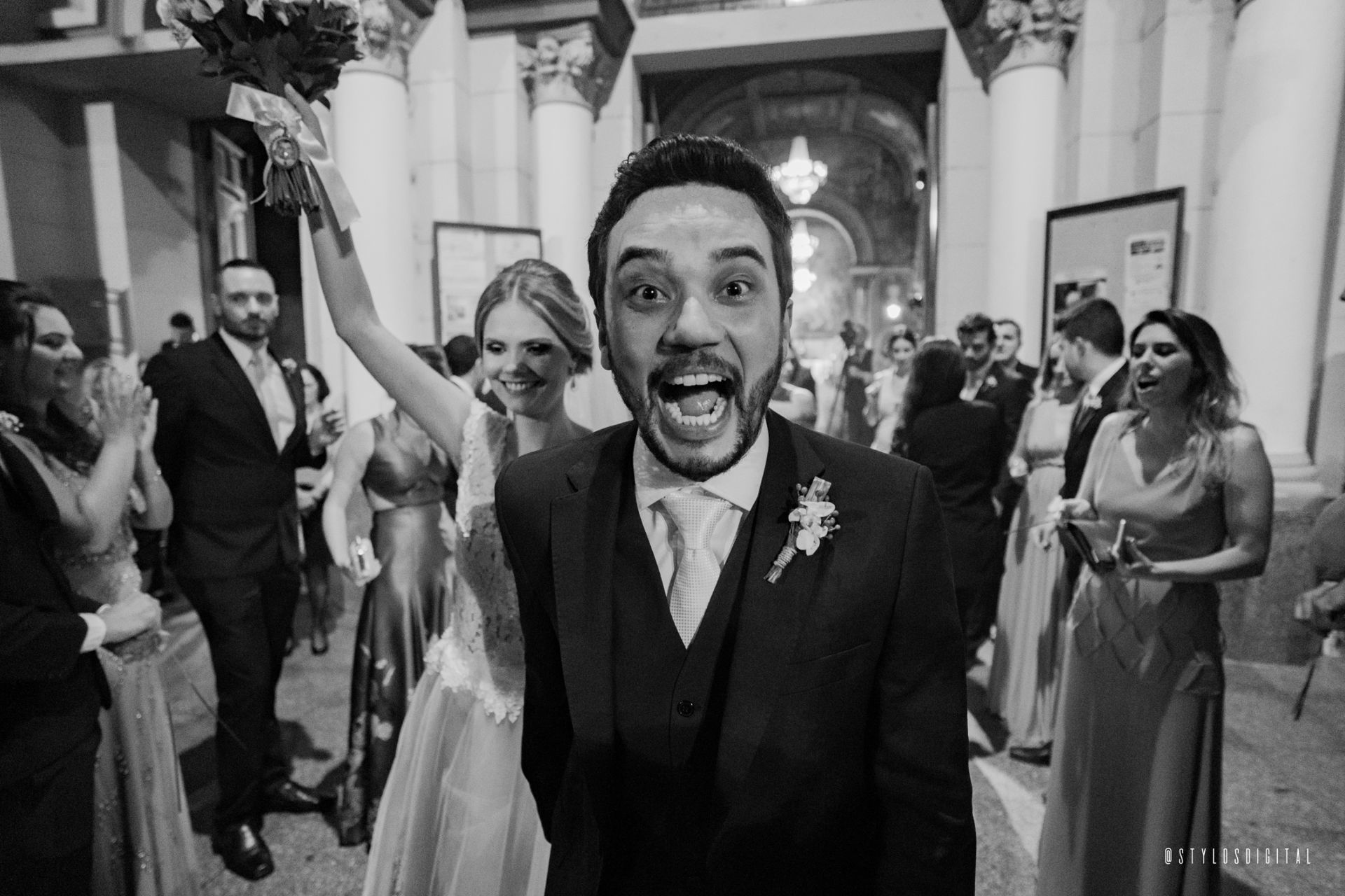 Foto Sangue, suor e uma festa de casamento Foto Sangue, suor e uma festa de casamento - Imagem 20