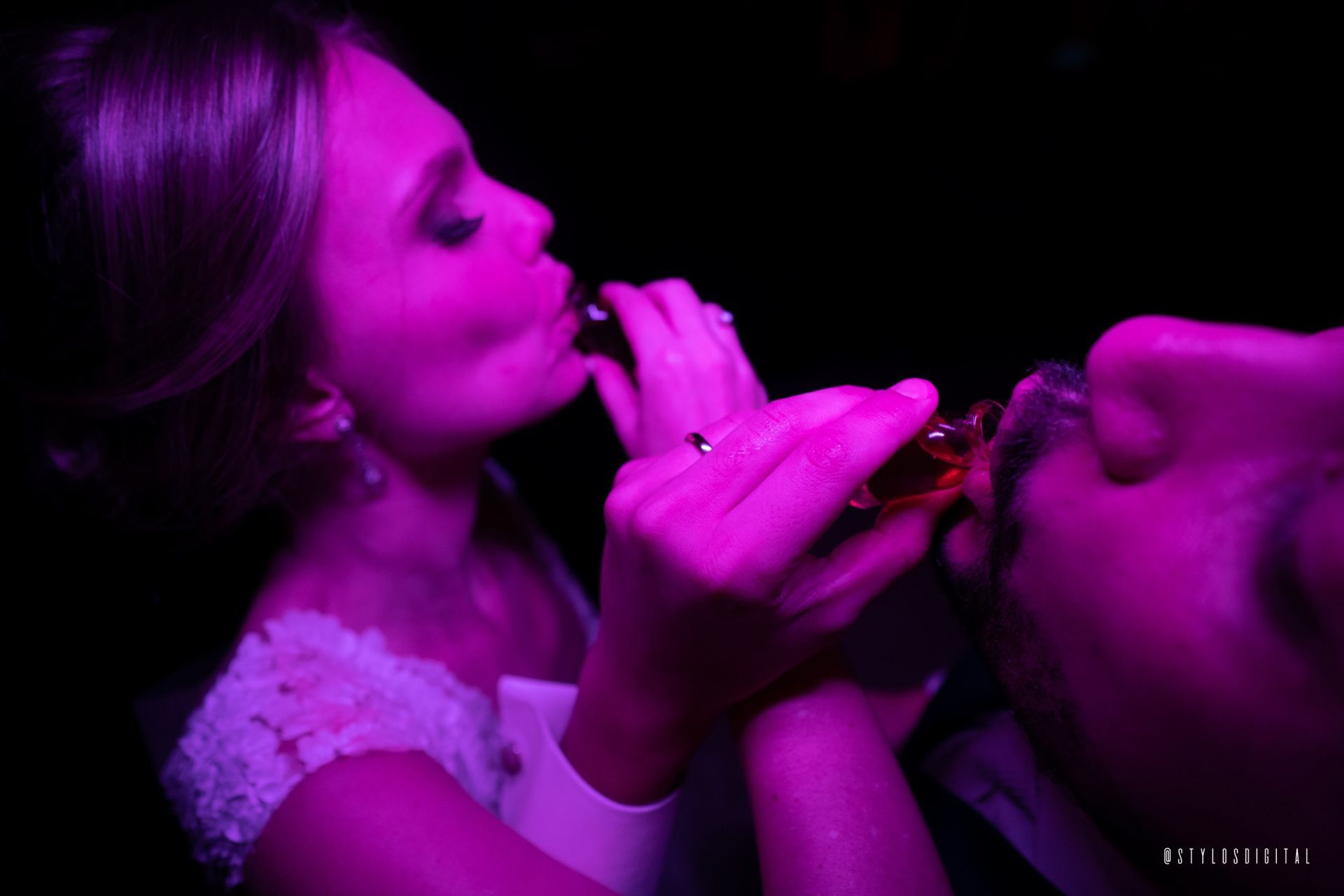 Foto Sangue, suor e uma festa de casamento Foto Sangue, suor e uma festa de casamento - Imagem 29