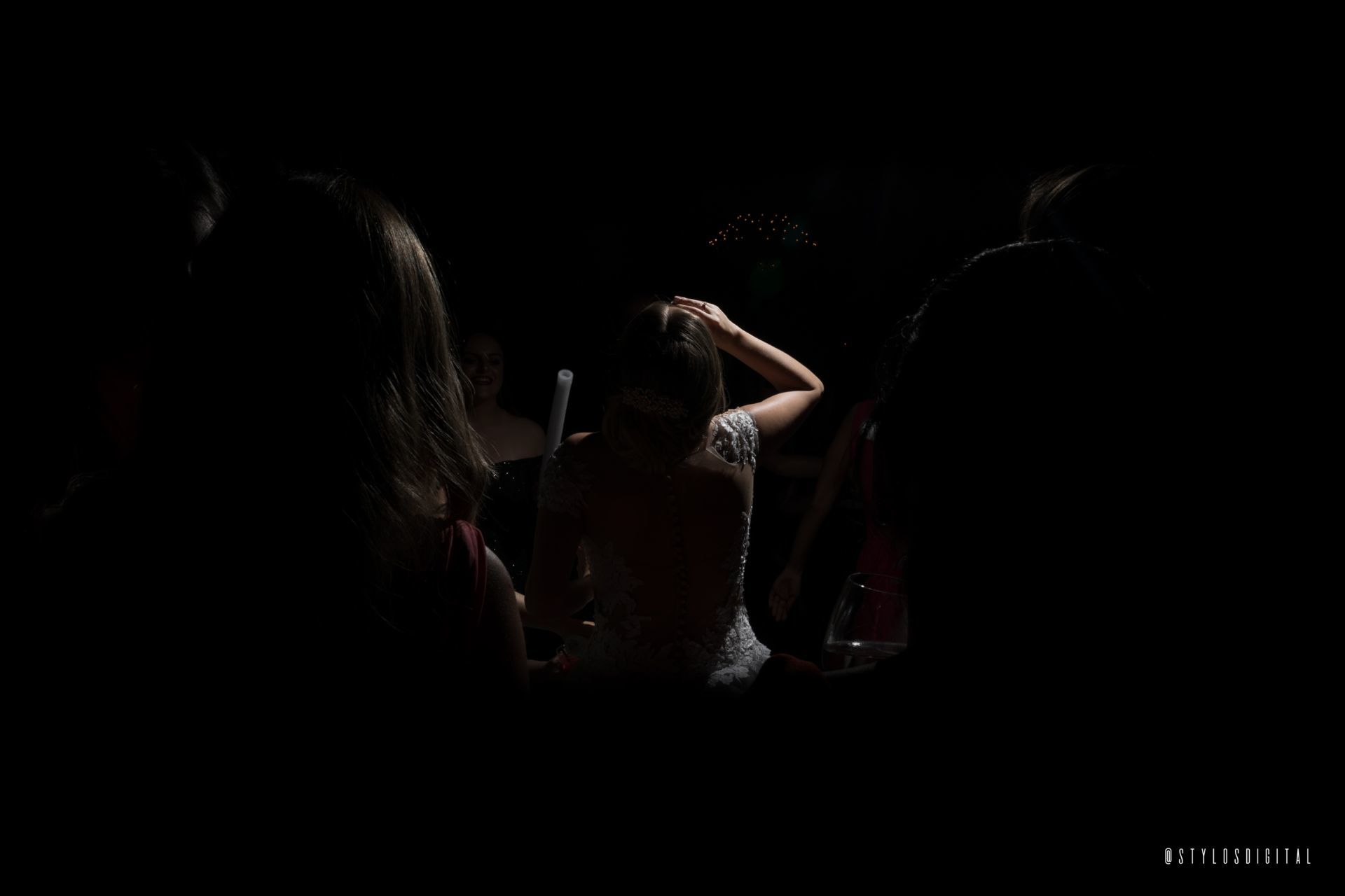 Foto Sangue, suor e uma festa de casamento Foto Sangue, suor e uma festa de casamento - Imagem 33