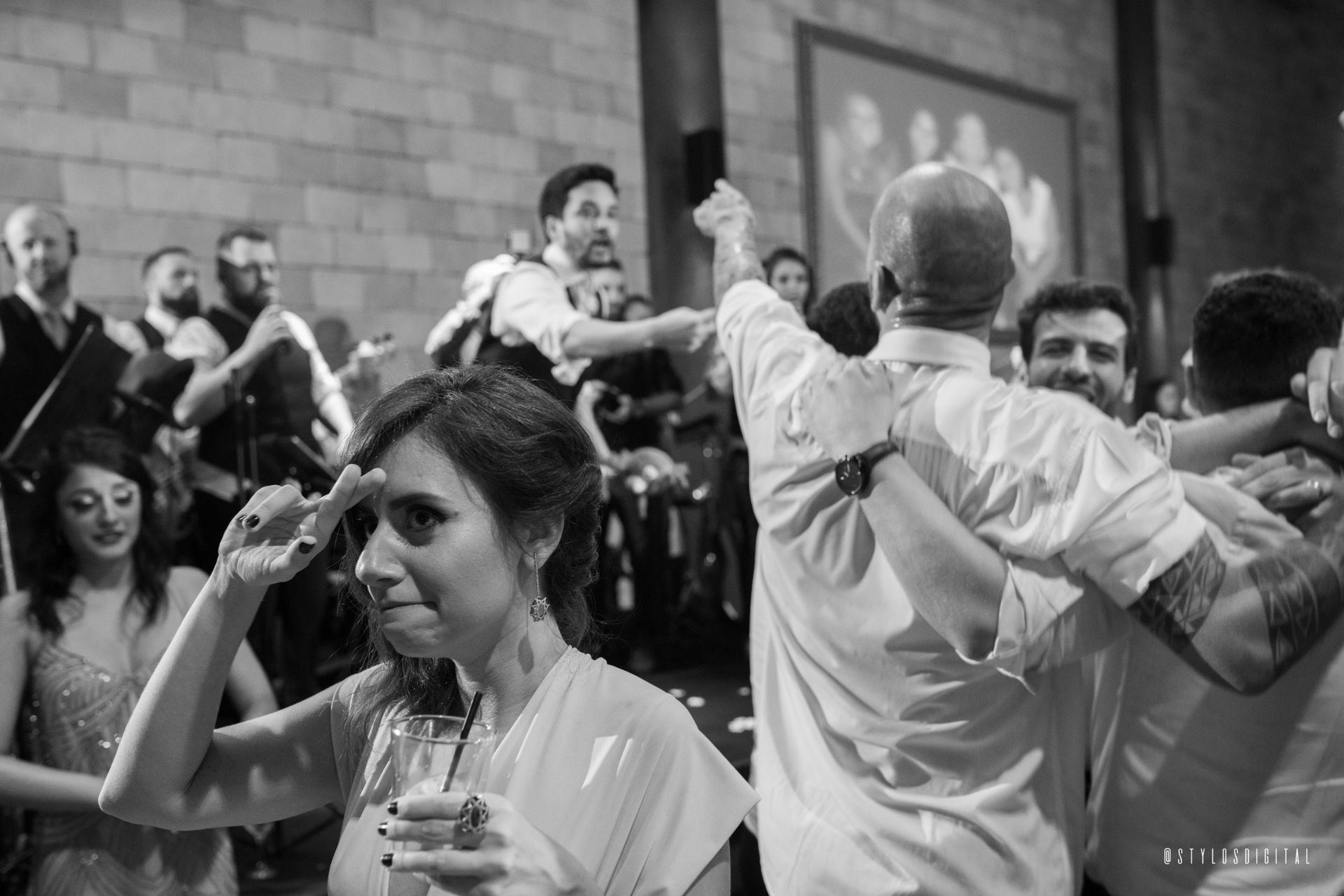 Foto Sangue, suor e uma festa de casamento Foto Sangue, suor e uma festa de casamento - Imagem 42