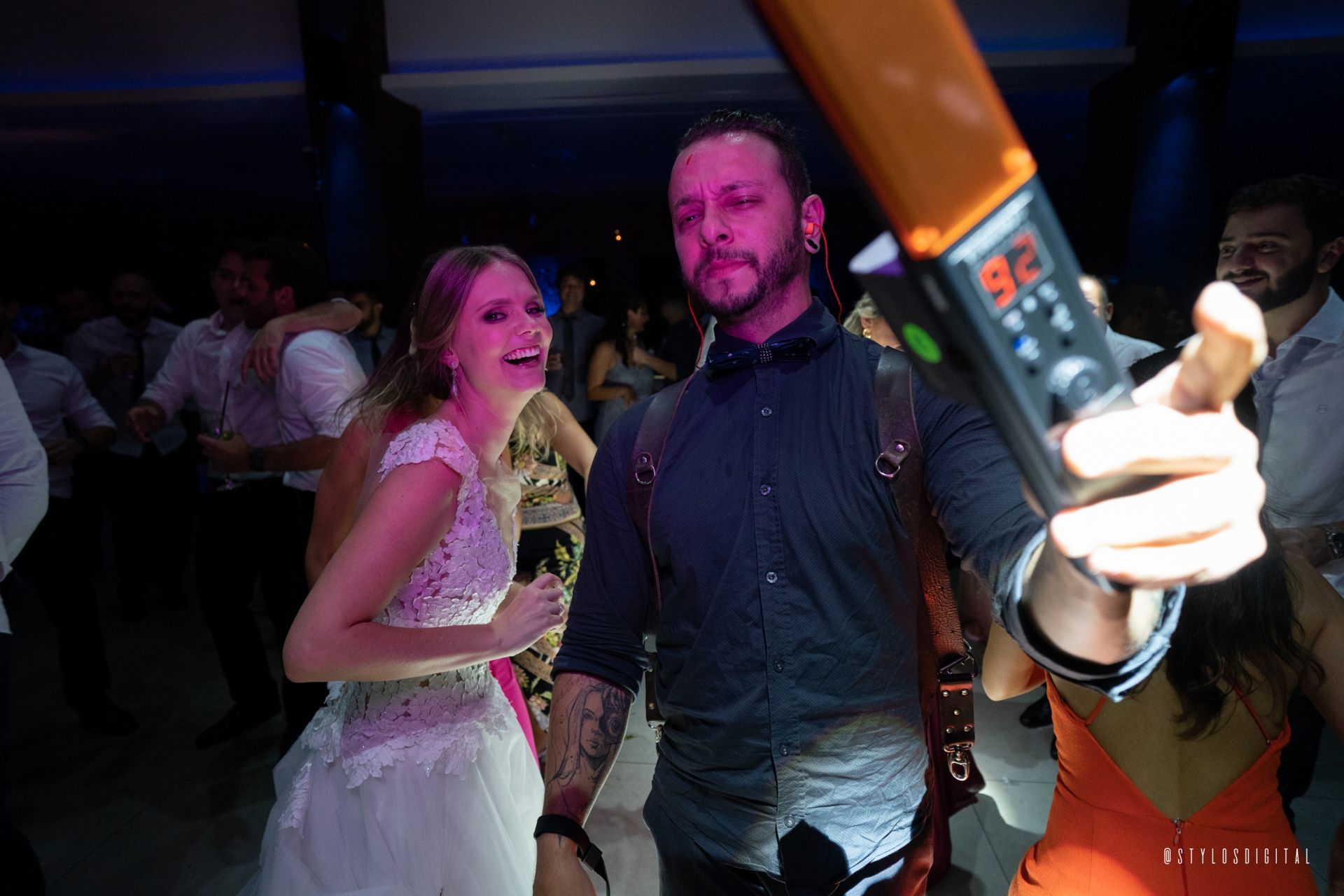 Foto Sangue, suor e uma festa de casamento Foto Sangue, suor e uma festa de casamento - Imagem 54