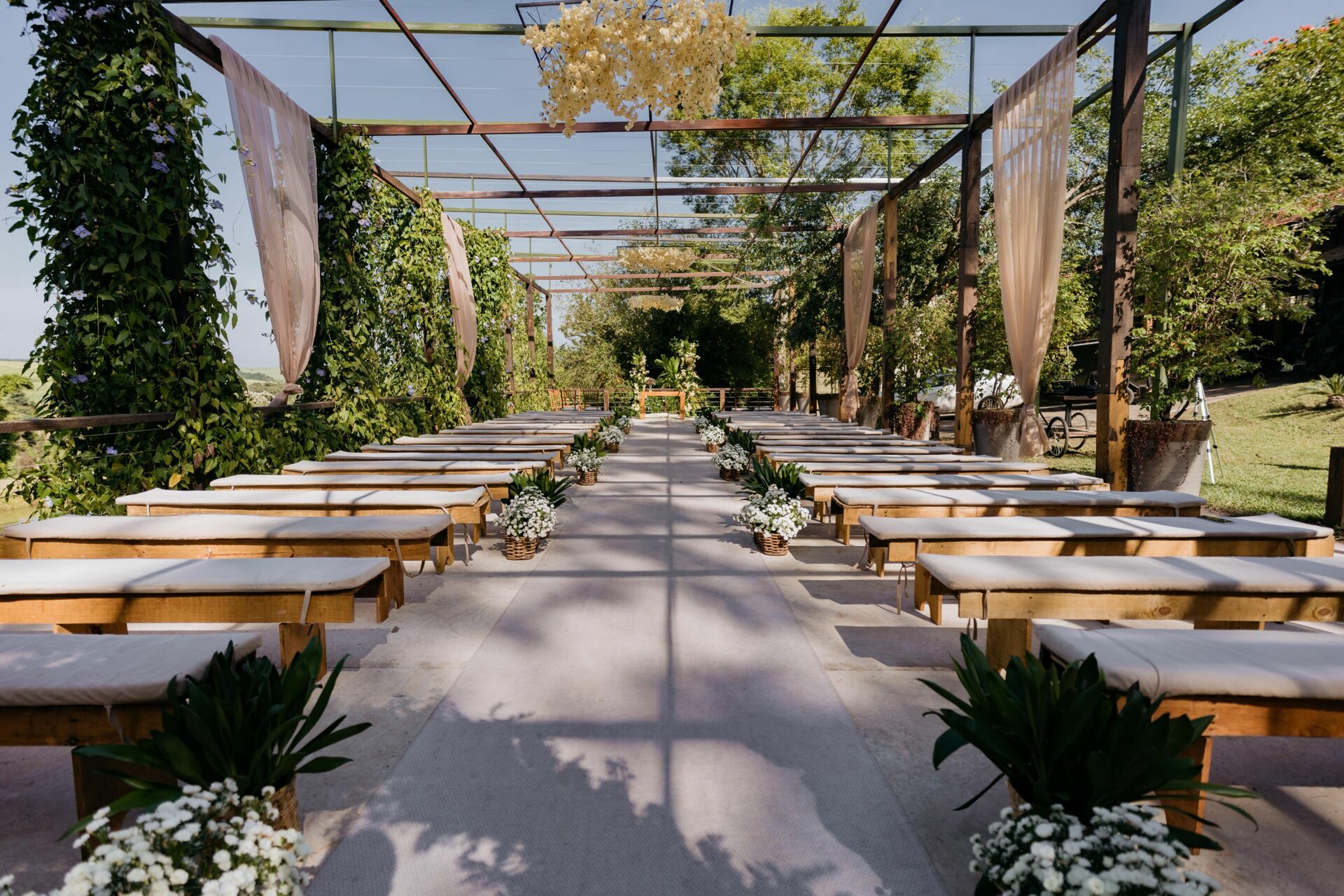 Foto Casamento covadonga em Bauru Foto Casamento covadonga em Bauru - Imagem 1